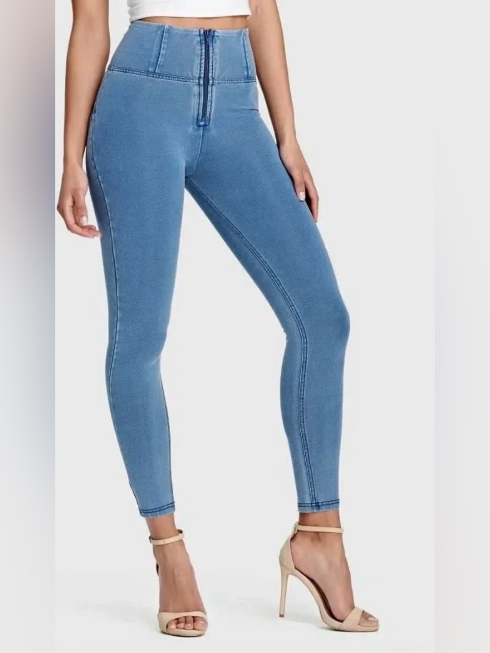 Freddy High Waisted ankle Length Light Blue